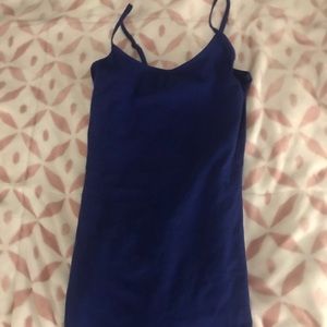 blue tanktop long